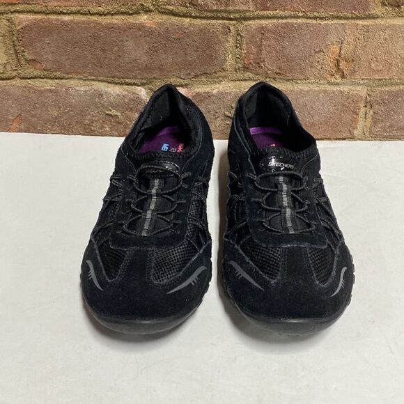 Skechers Black Relaxed Fit Weekender Women's Slip-On Sneaker Size 6.5 NEW - Picture 2 of 8